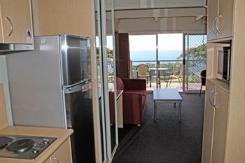 Amooran Oceanside Apartments And Motel
