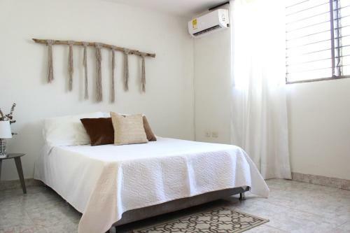 Big Room In Apartment Center Parque Novios