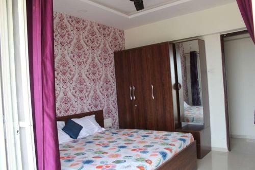 16th Floor 3bhk Fully Furnished Service Apartment