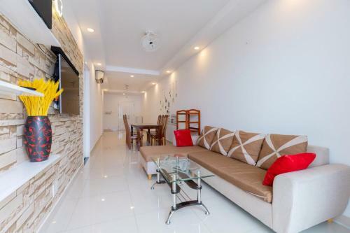 Apartamento Lucky Inn Homestay