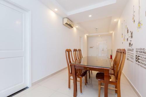 Apartamento Lucky Inn Homestay