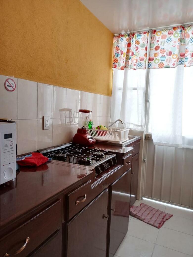 Casa Amplia A 5 Min Del Centro En Zona Cerrada