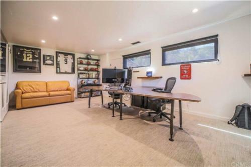 Luxury 5-bd W/ Great Views Near Downtown & Campus