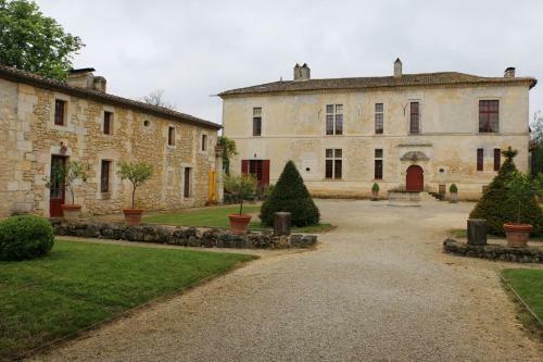 Bed & Breakfast Chateau De Castelneau