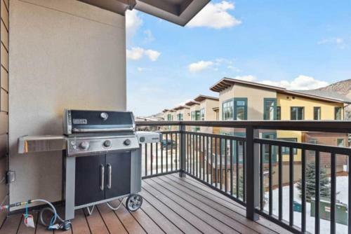 Apartamento Riverfront Lodge In Avon 3 Bedroom Residence
