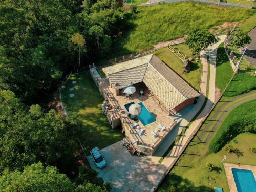 Ch�cara Com Piscina Aquecida Em Condom�nio Fechado