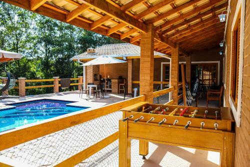 Ch�cara Com Piscina Aquecida Em Condom�nio Fechado