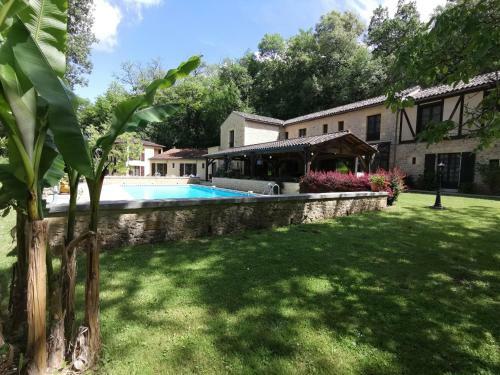 Hotel H�tel Le Relais Du Touron