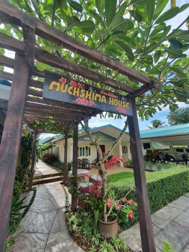 Baan Muchshima Hostel Phuket