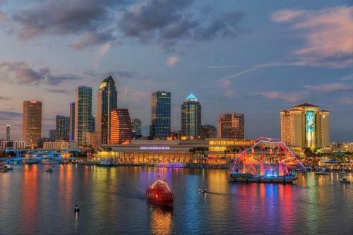 Tropical Escape Close To Top Fl Beaches!