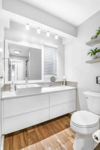 Tropical Escape Close To Top Fl Beaches!