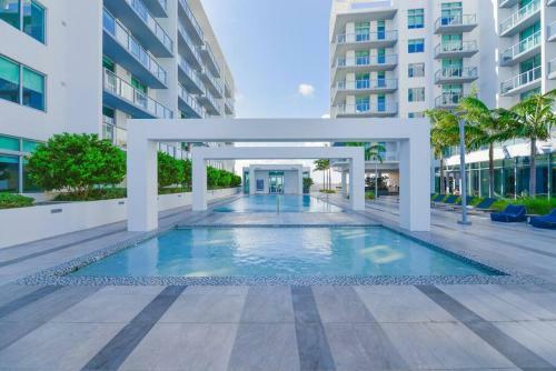Apartamento Luxury 1/1 + Den Modern Condo In Design District
