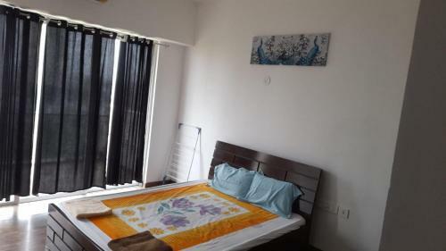Apartamento AC 3bhk Fully Furnished Flat With Golf View