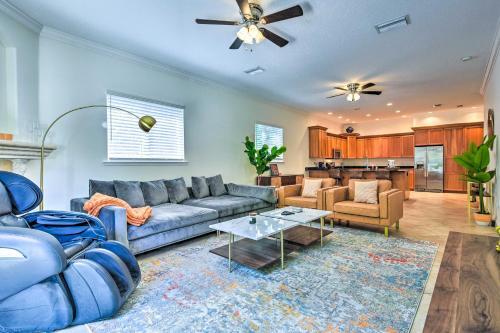 Sunny Sarasota Abode With Yard About 1 Mi To Dtwn!