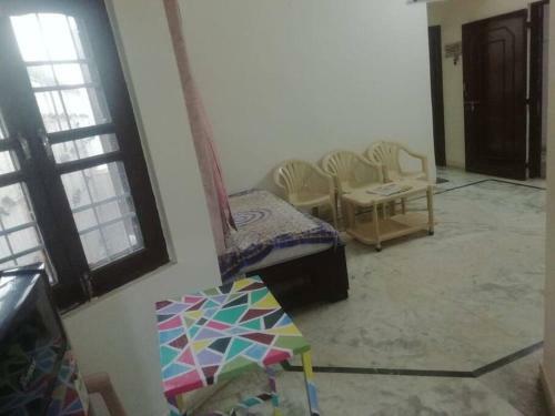 Apartamento Lovely 1bhk With Gulab Bagh View