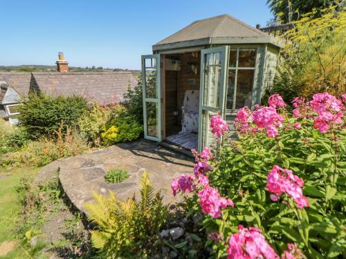 Hill Cottage