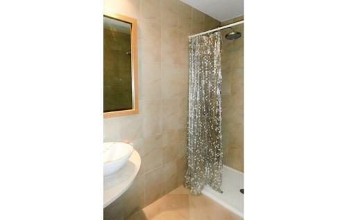 Lovely Apartment Overlooking Golf Course Lake - Ao21622