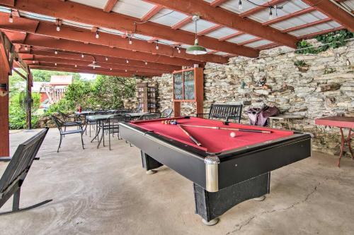 Classic Cabin On Table Rock Lake, Pool Access