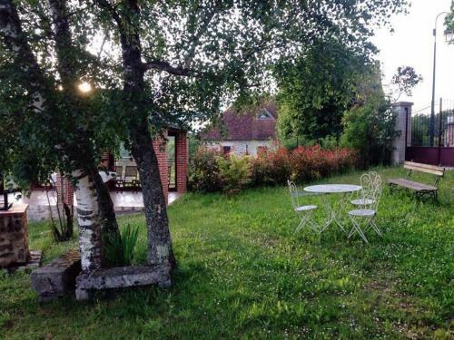 Belle Maison De Caract�re Avec Vue Sur La Creuse