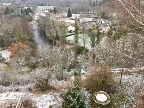 Belle Maison De Caract�re Avec Vue Sur La Creuse