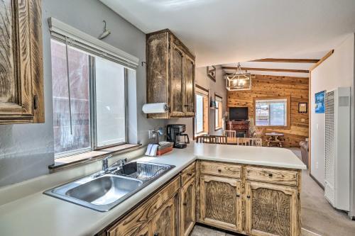 Lake Tahoe Cabin About Walk To Free Ski Shuttle!