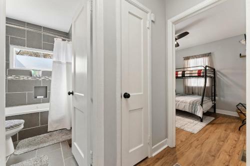 Apartamento Tiny Cottage Oasis In Blvd Heights Free Prkg