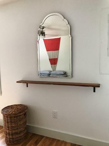 Cottage By The Sea: Pagnotto Shellback House