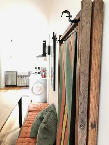 Cottage By The Sea: Pagnotto Shellback House