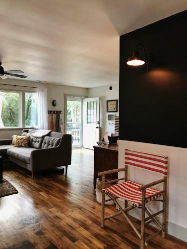 Cottage By The Sea: Pagnotto Shellback House