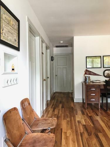 Cottage By The Sea: Pagnotto Shellback House