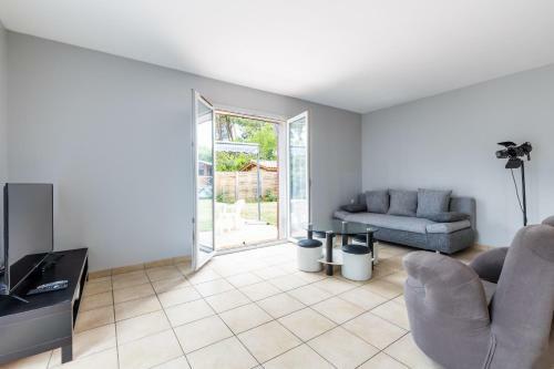 Agreable Villa 6 Personnes Dans Quartier Paisible