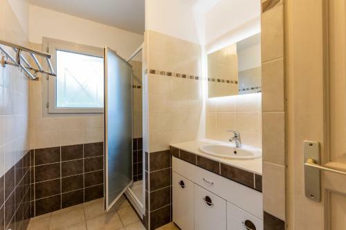 Agreable Villa 6 Personnes Dans Quartier Paisible