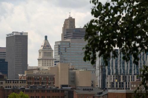Urban Paradise In Otr - Private Parking Spaces