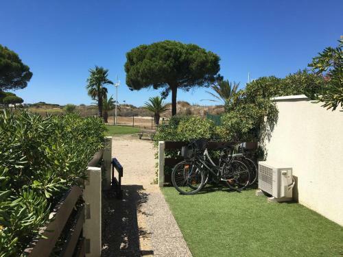 Apartamento Rez De Jardin En Front De Mer, Id�alement Situ�