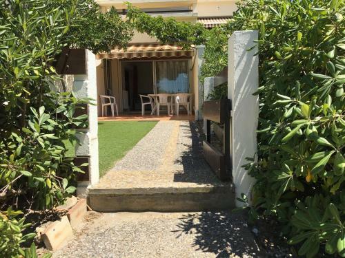 Apartamento Rez De Jardin En Front De Mer, Id�alement Situ�