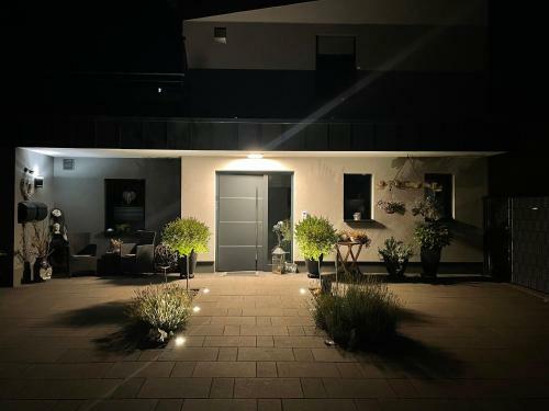 Apartamento Seeblick, Terrasse, Elek. Boxspringbett, Gro�z�gig