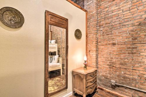 Apartamento Rustic Galveston Condo - 2 Mi To The Beach!