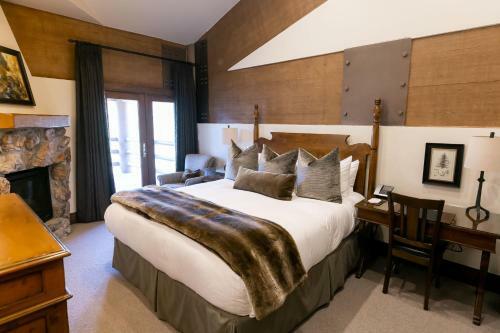 Luxury One Bedroom With Mountain View Apartment Hotel