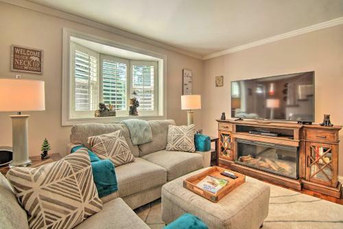 Sun-lit Lake Geneva Sanctuary With Bbq Patio!