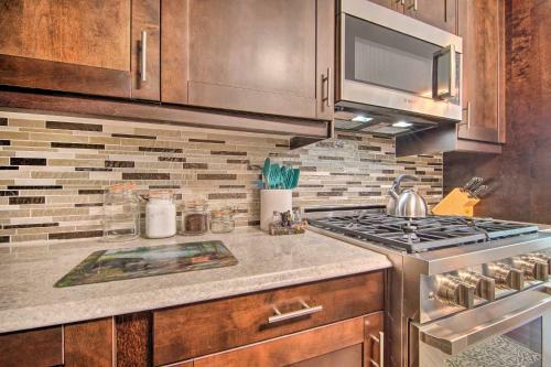 Sun-lit Lake Geneva Sanctuary With Bbq Patio!