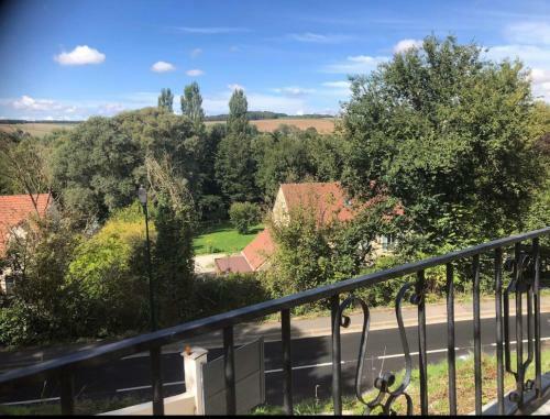 Vue Sur La Campagne � 2 Pas De La Ville