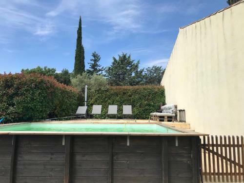 Maison Individuelle Avec Piscine Signes