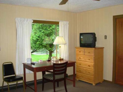 Motel Red Carpet Inn On The Lake