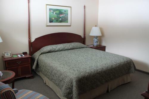 Motel Red Carpet Inn On The Lake