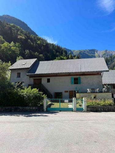 Fabulous Modern Farmhouse, Ski/cycle/hike, Venosc