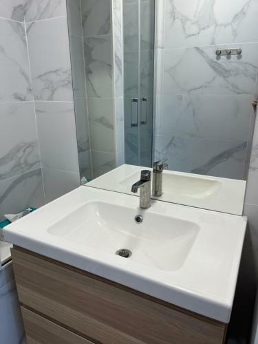 Apartamento Superbe Appartement Avec Balcon Et Parking