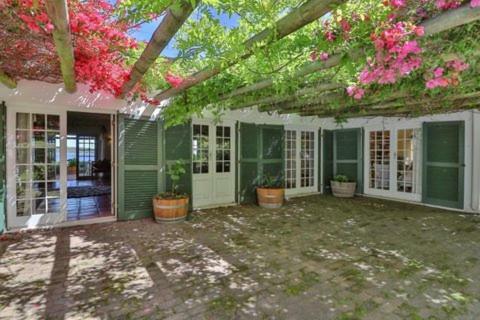 Villa At Lagoon Lodge - On The Klein River Lagoon