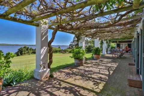 Villa At Lagoon Lodge - On The Klein River Lagoon