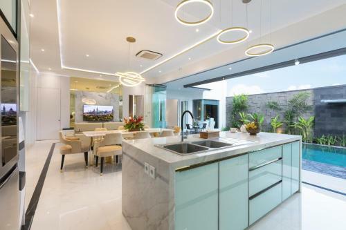 Villa Louis Legian By Nagisa Bali