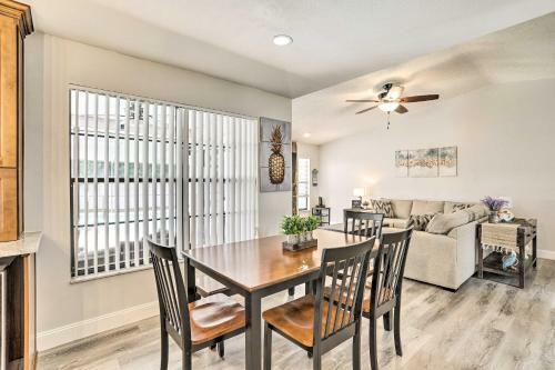 Largo Retreat With Backyard Oasis Walk To Lake